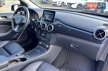 Хетчбек Mercedes-Benz B-Class 2017 в 