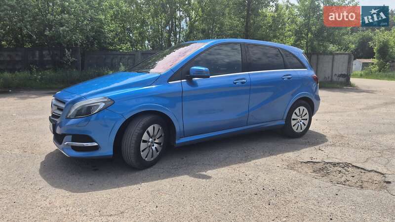 Хетчбек Mercedes-Benz B-Class 2015 в Коростишеві