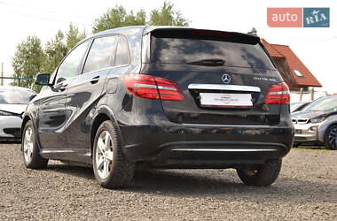 Хэтчбек Mercedes-Benz B-Class 2016 в 
