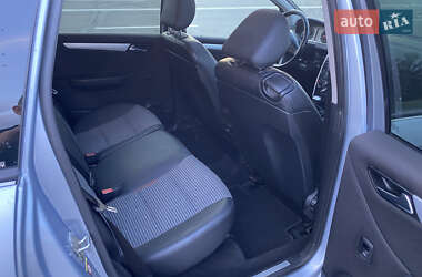 Хэтчбек Mercedes-Benz B-Class 2005 в 