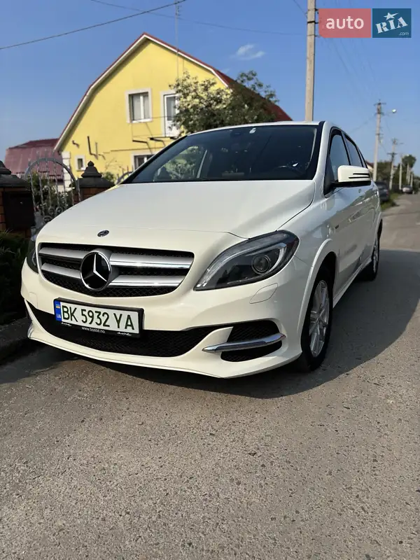 Mercedes-Benz B-Class 2017