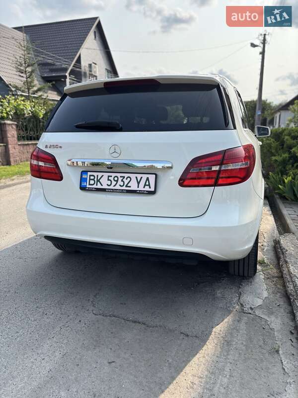 Хэтчбек Mercedes-Benz B-Class 2017 в Ровно