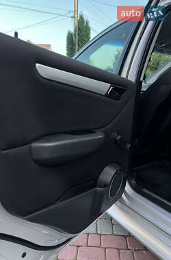 Хэтчбек Mercedes-Benz B-Class 2006 в 