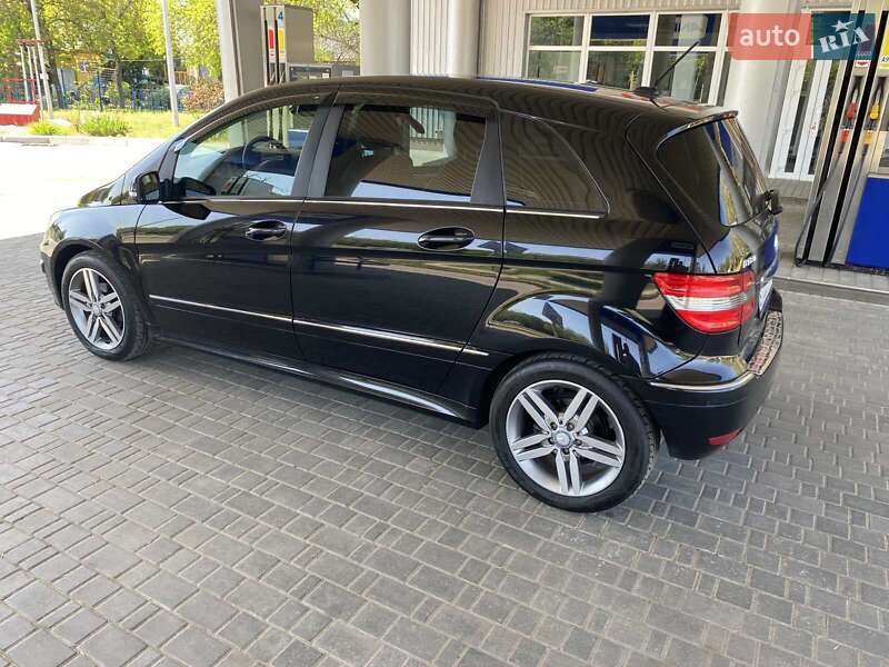 Хэтчбек Mercedes-Benz B-Class 2010 в Николаеве