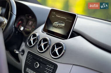 Хэтчбек Mercedes-Benz B-Class 2015 в 