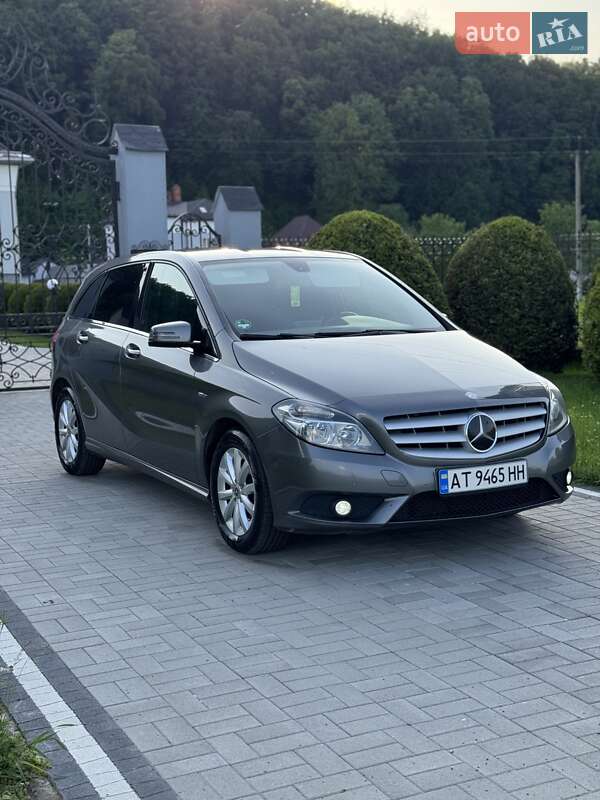 Mercedes-Benz B-Class 2011