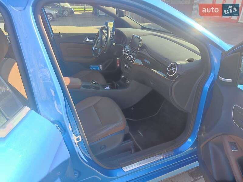 Хэтчбек Mercedes-Benz B-Class 2014 в Львове