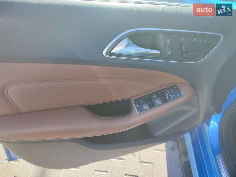 Хэтчбек Mercedes-Benz B-Class 2014 в Львове