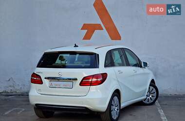 Хэтчбек Mercedes-Benz B-Class 2015 в 