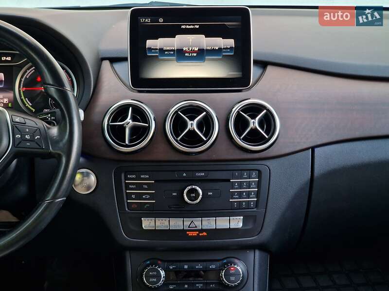 Хэтчбек Mercedes-Benz B-Class 2015 в Одессе фото 50 Хэтчбек Mercedes-Benz B-Class 2015 в Одессе