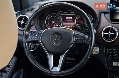 Хэтчбек Mercedes-Benz B-Class 2015 в 