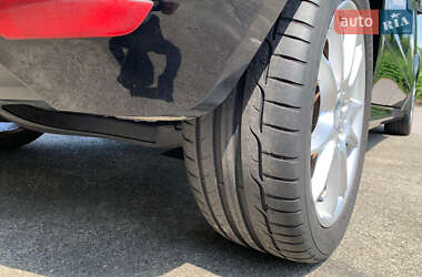 Хэтчбек Mercedes-Benz B-Class 2010 в 