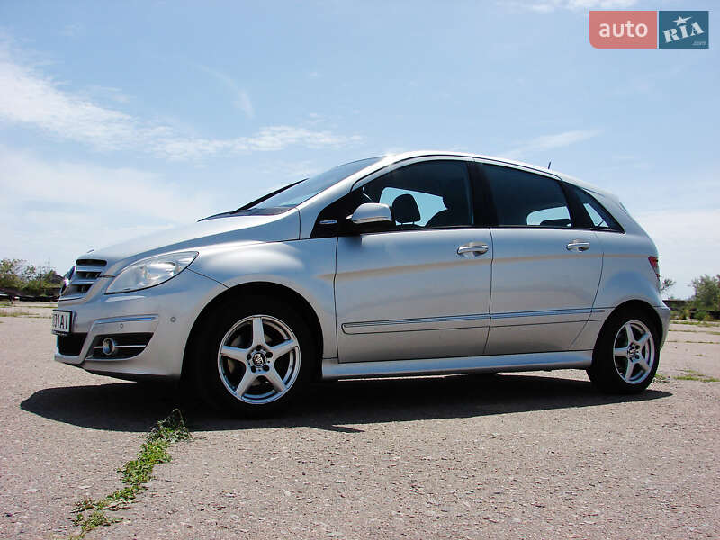 Mercedes-Benz B-Class 2010