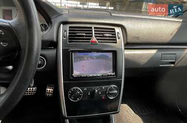 Хэтчбек Mercedes-Benz B-Class 2011 в 