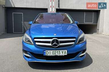 Хэтчбек Mercedes-Benz B-Class 2015 в 