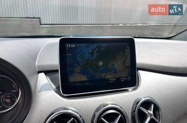 Хэтчбек Mercedes-Benz B-Class 2015 в 