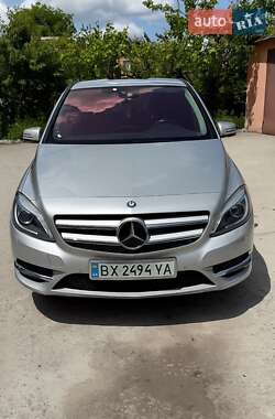 Хэтчбек Mercedes-Benz B-Class 2015 в 