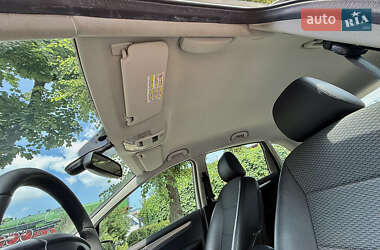 Хетчбек Mercedes-Benz B-Class 2011 в 