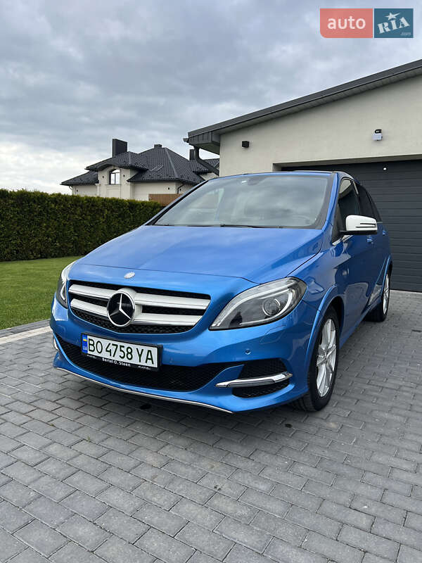 Хэтчбек Mercedes-Benz B-Class 2016 в Тернополе