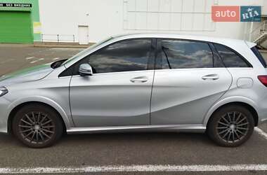 Хэтчбек Mercedes-Benz B-Class 2016 в 