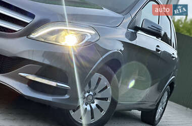Хэтчбек Mercedes-Benz B-Class 2017 в 