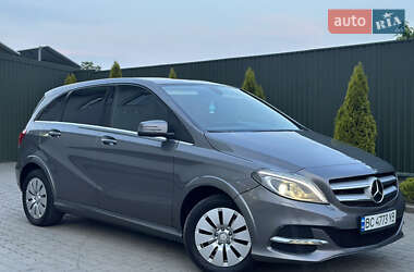 Хэтчбек Mercedes-Benz B-Class 2017 в 