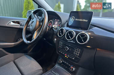 Хэтчбек Mercedes-Benz B-Class 2017 в 