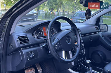 Хэтчбек Mercedes-Benz B-Class 2010 в 