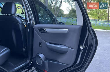 Хэтчбек Mercedes-Benz B-Class 2010 в 