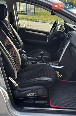 Хэтчбек Mercedes-Benz B-Class 2009 в 
