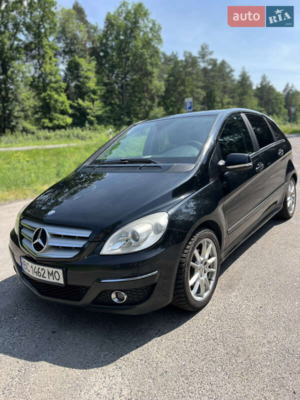 Mercedes-Benz B-Class 2011
