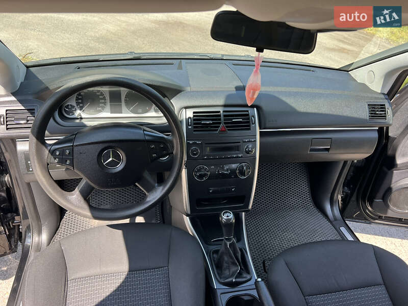 Хэтчбек Mercedes-Benz B-Class 2011 в Львове