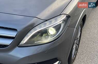 Хэтчбек Mercedes-Benz B-Class 2017 в 