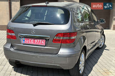 Хэтчбек Mercedes-Benz B-Class 2010 в 