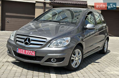 Хэтчбек Mercedes-Benz B-Class 2010 в 