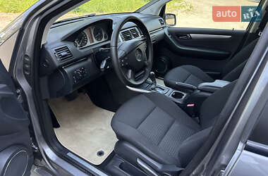 Хэтчбек Mercedes-Benz B-Class 2010 в 