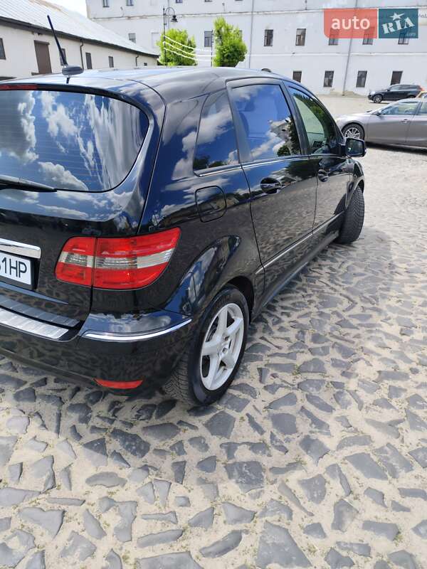 Хэтчбек Mercedes-Benz B-Class 2008 в Луцке фото 5 Хэтчбек Mercedes-Benz B-Class 2008 в Луцке