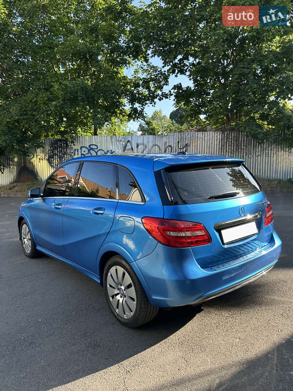 Хетчбек Mercedes-Benz B-Class 2014 в Одесі фото 16 Хетчбек Mercedes-Benz B-Class 2014 в Одесі