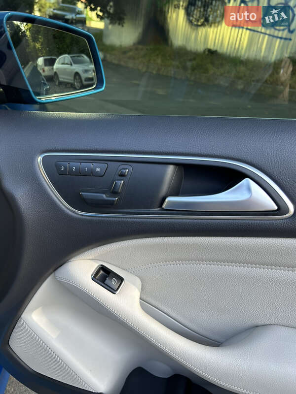 Хетчбек Mercedes-Benz B-Class 2014 в Одесі фото 25 Хетчбек Mercedes-Benz B-Class 2014 в Одесі