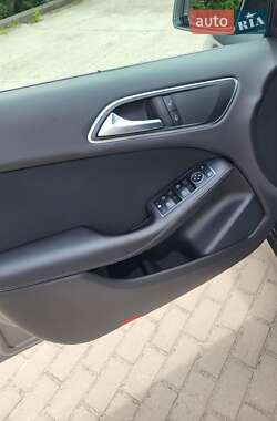Хэтчбек Mercedes-Benz B-Class 2015 в 