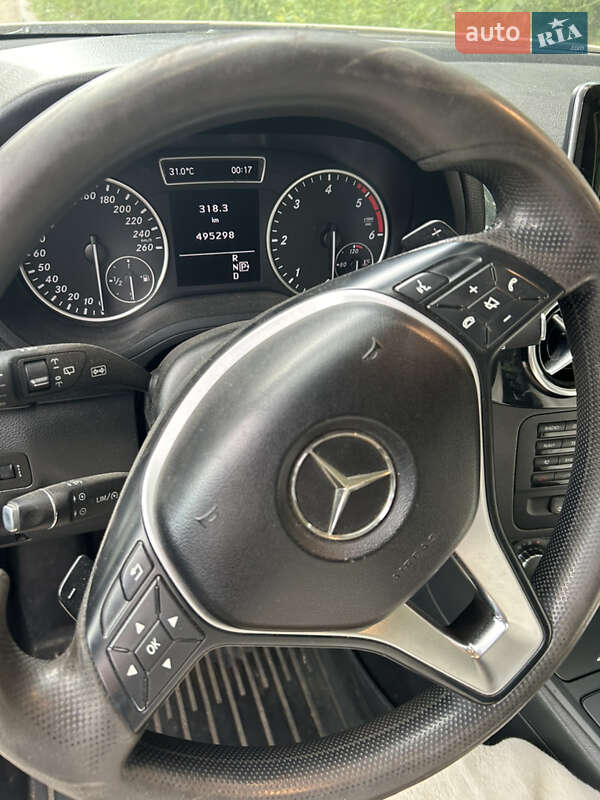 Хетчбек Mercedes-Benz B-Class 2013 в Чернівцях фото 7 Хетчбек Mercedes-Benz B-Class 2013 в Чернівцях