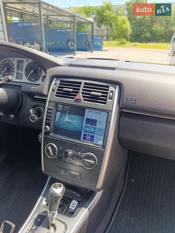 Хэтчбек Mercedes-Benz B-Class 2010 в Вольногорске