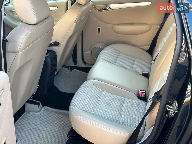 Хэтчбек Mercedes-Benz B-Class 2005 в Одессе