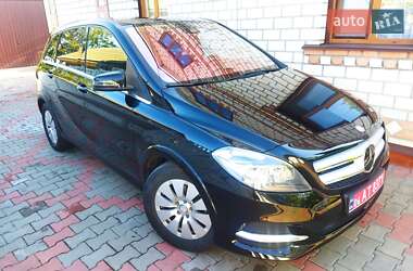 Хэтчбек Mercedes-Benz B-Class 2015 в 