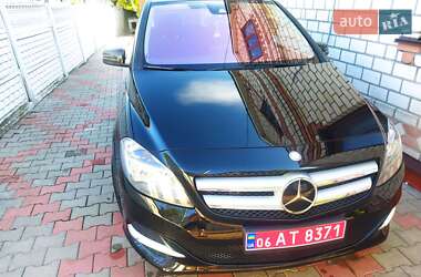 Хэтчбек Mercedes-Benz B-Class 2015 в 