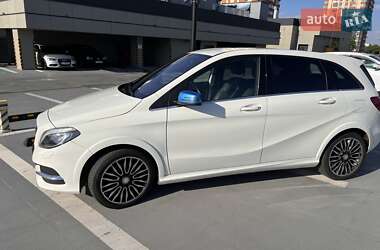 Хэтчбек Mercedes-Benz B-Class 2015 в 