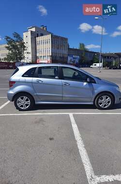 Хэтчбек Mercedes-Benz B-Class 2011 в Ивано-Франковске