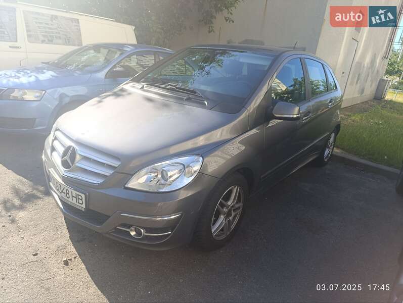 Хэтчбек Mercedes-Benz B-Class 2011 в Киеве
