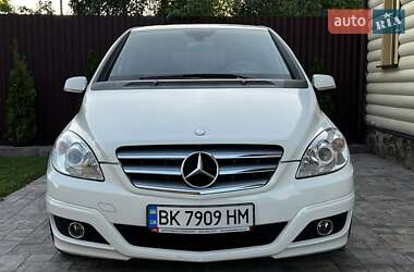 Хэтчбек Mercedes-Benz B-Class 2008 в 