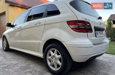 Хэтчбек Mercedes-Benz B-Class 2008 в 